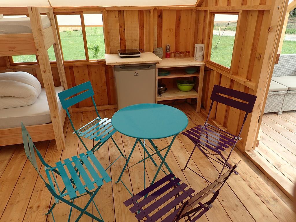 Villa Domaine De Cavailla Marmont-Pachas Zimmer foto